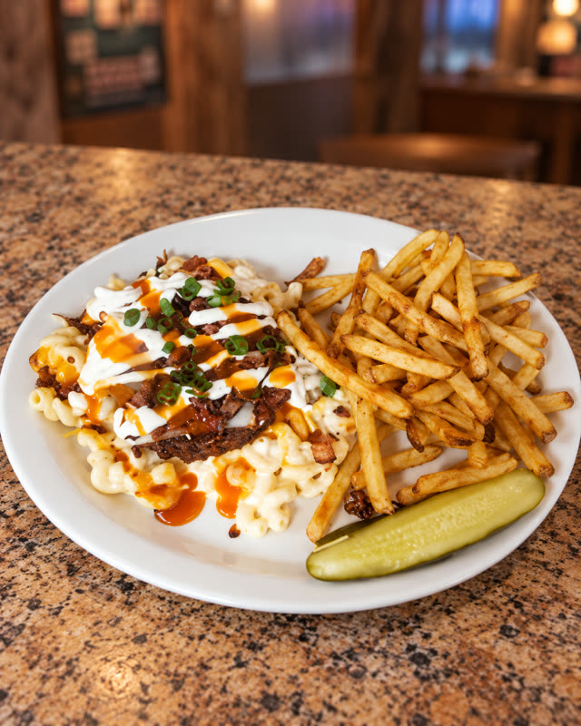 Barbecue mac and cheese with fries