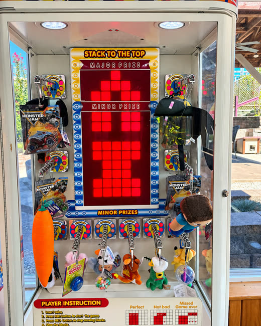 Stack to the Top prize machine